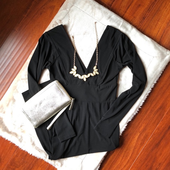 Moda International Dresses & Skirts - Fitted LS Black Dress
